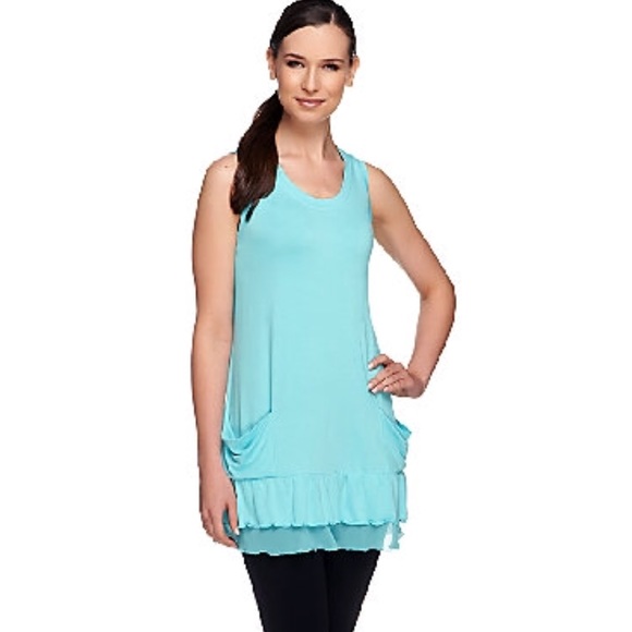 LOGO by Lori Goldstein Tops - Tunic with pockets LOGO by Lorri Goldstein Tunic